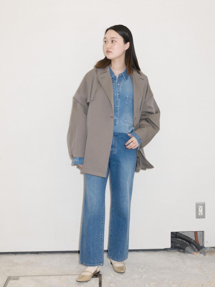 画像: コート￥26,400、シャツ￥15,400パンツ￥16,500、シューズ￥15,400すべて【アーバンリサーチ】 その他／本人私物 出典：アーバンリサーチ