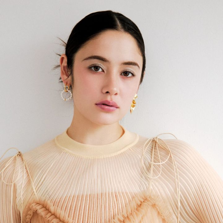 【アーチ眉の書き方②】細アーチ眉で今どきなY2Kメイクに