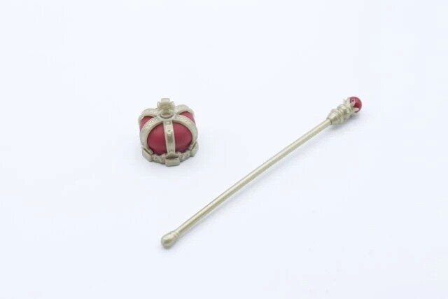 ダイソーのミニチュア 王冠と杖5