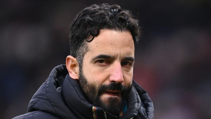 三笘薫にやられた世界的チームの監督が大荒れ！大型テレビを破壊し、選手にキレる