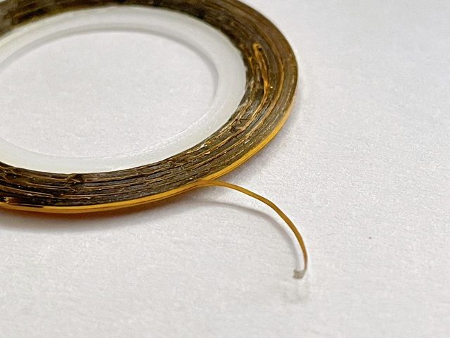 ダイソー ネイルラインテープ ゴールド