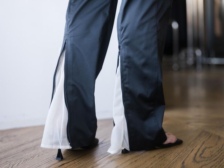 画像: 透け感のあるチュールは、2025年春夏シーズンの注目素材でもあります 出典：ユナイテッドアローズ