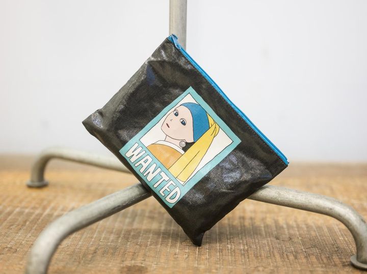 画像: ポーチ／本人私物 出典：ftn