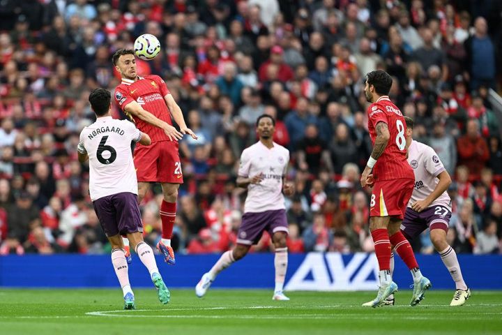 日本代表主将、ヘディングの教材に推す同僚スターとは「背がめっちゃ低いというか…」