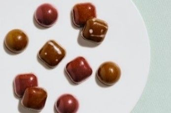 ゲン ササキ ラ・ブティック・ドゥ・ユキノシタ・カマクラ「ボンボンショコラ 松屋銀座限定アソートメント 10（10 個入り）」5940円 ※松屋銀座限定