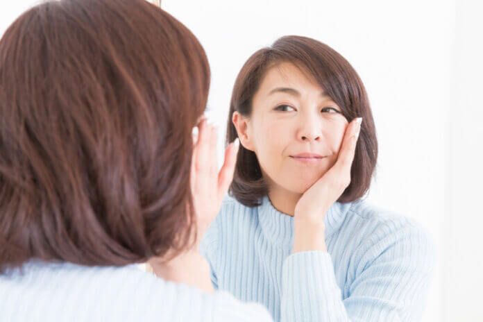 年齢を重ねても人気者に！ おばさんでも好かれるテクニック5選