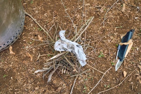 上級キャンパーが焚き火のやり方をやさしく解説！焚き火とソロストーブの手順のコツとは？