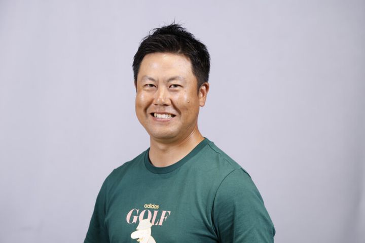 ダウンスイングは“早めの重心移動”がカギ！プロコーチ陣が解説