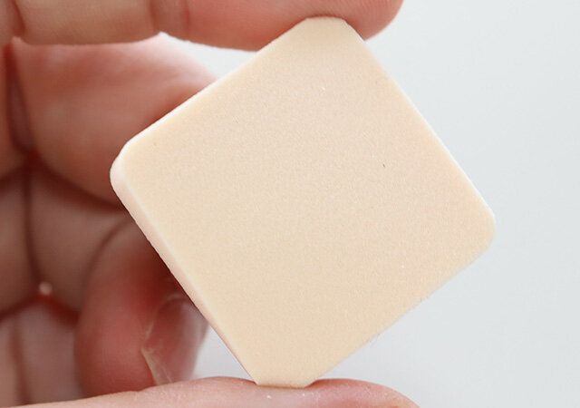 パフミニサイズ6P 携帯用ケース付 サイズ感