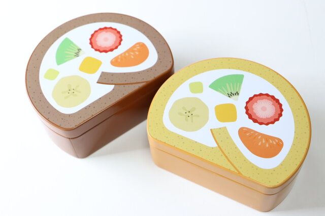 セリアのギフト缶 ロールケーキ2