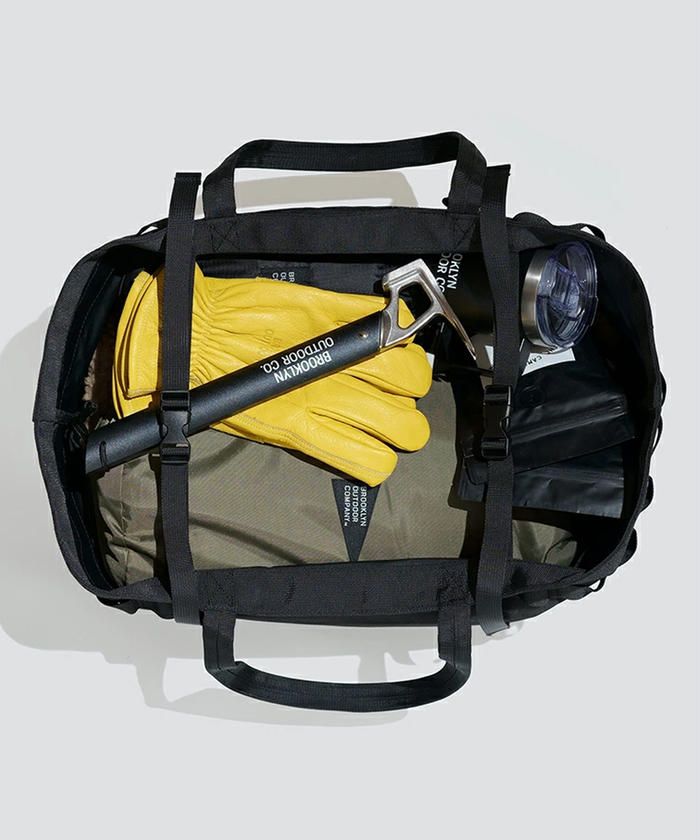 BROOKLYN OUTDOOR COMPANYの大型防水トートの使用シーン