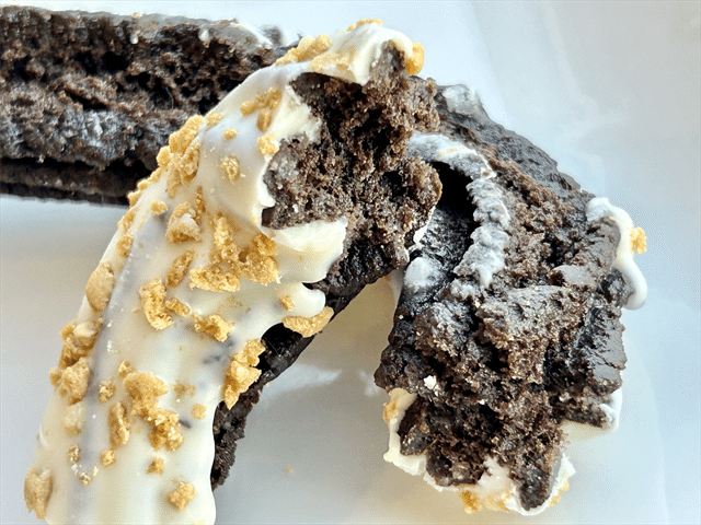 Panest チョコチュロッキー 断面