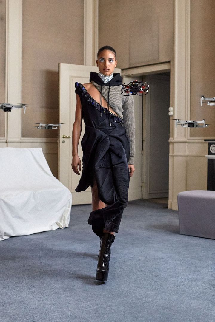 2021-22年秋冬コレクションより