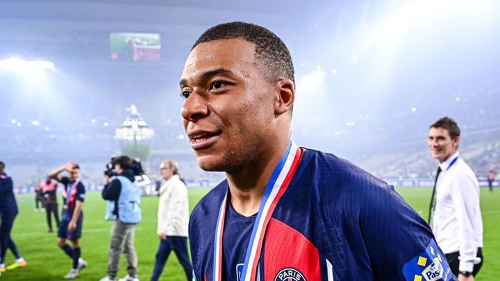 「巨額の移籍金を断って選手を売らなかった」ことを後悔するハメになった6つのケース