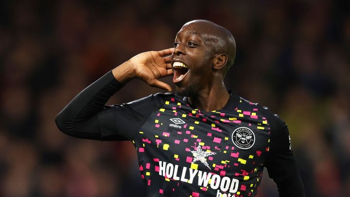 顔に酸をかけられ、娘を誘拐されかける... 代表選手に起きた悲劇