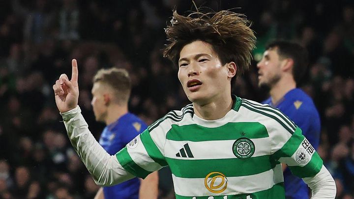 30歳日本代表FWがフランスの空港へ到着！土曜日に「高校の同級生対決」か