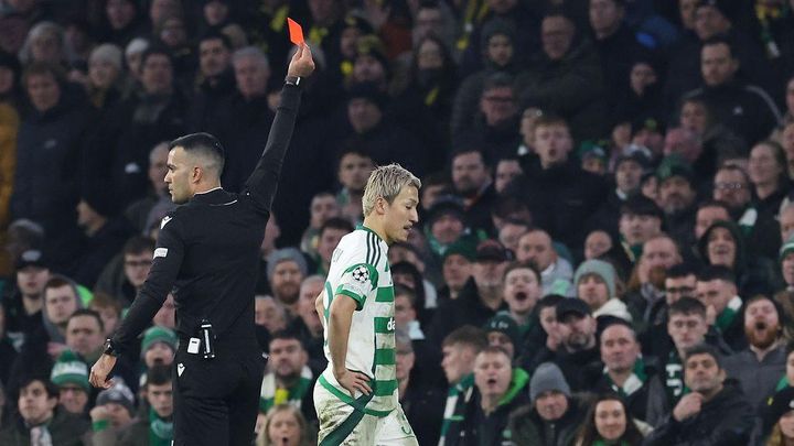 世界最高の舞台で退場した日本代表FWが謝罪…ファンの温かい声「キング、謝らないで」