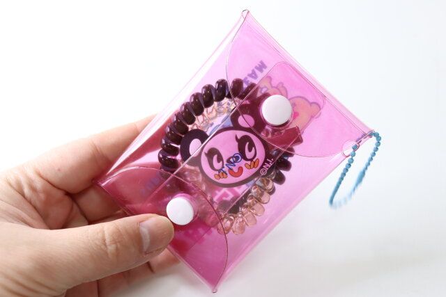 セリアの髪飾りが入るエンジェルブルー ボールチェーン付きクリアポーチ