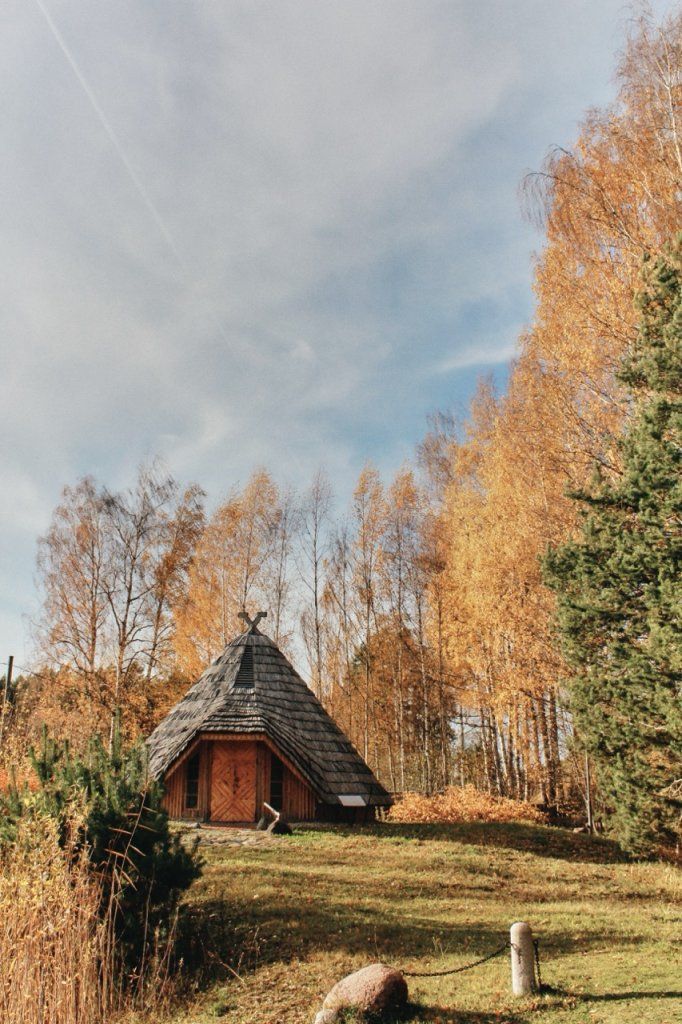 幸せを祈るプズリと伝承の技。ラトビア神道と無形文化遺産を巡る【トラムのある街】