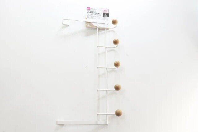 ダイソー スチールドアフック（5連） パッケージ