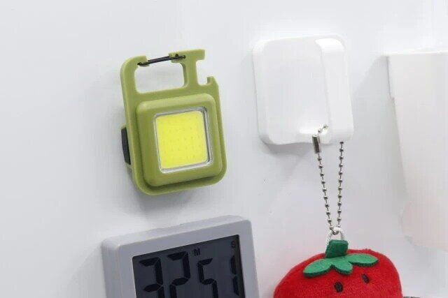 ダイソー 充電式COBライト