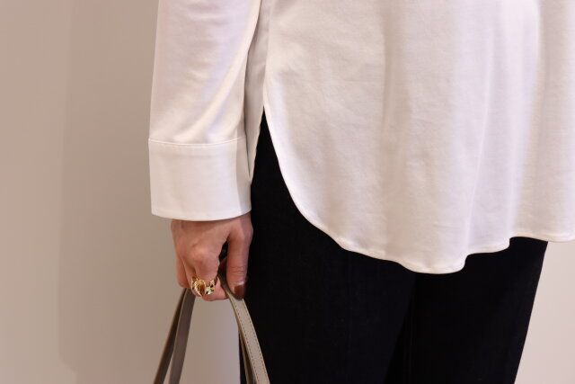 プラステのグロスジャージーカフスドッキングプルオーバー4