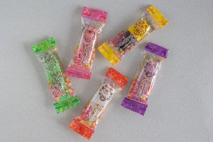 「沖縄シーサーちんすこう箸置き」2個セット 836円（単品418円）