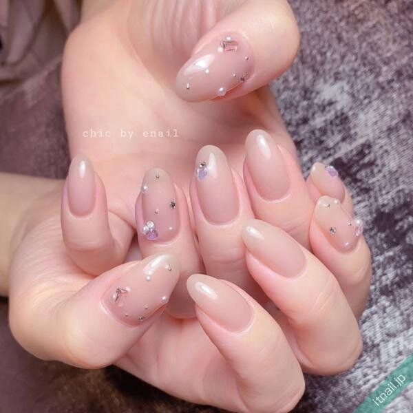 chic by enailが投稿したネイルデザイン [photoid:I0131119] via Itnail Design (745957)