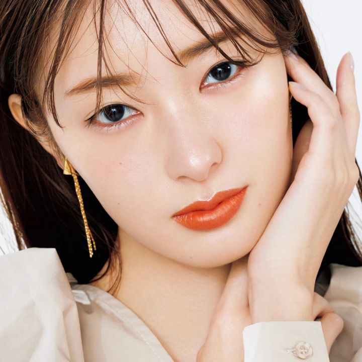 ＆be プロデューサー河北裕介さんのブラックスポンジを使ったツヤ肌メイク