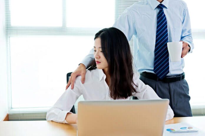 イケメンなら許されるっておかしくない⁉ どこからがセクハラなのかを徹底調査