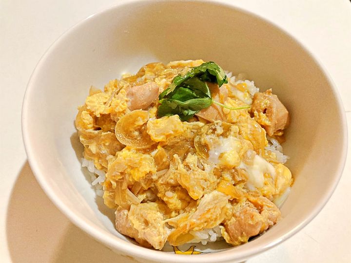 みつばをのせた親子丼