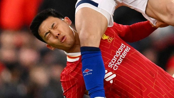 日本代表選手、恐怖の顔面タックルもプレー続行 「彼のメンタルは信じられない」と監督脱帽