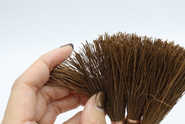 棕櫚ミニほうき 穂先