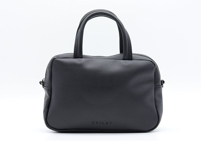 BRILMY ポーチがいらない ズボラに優しい ボストンバッグ BOOK デザイン付録 黒バッグ デザイン