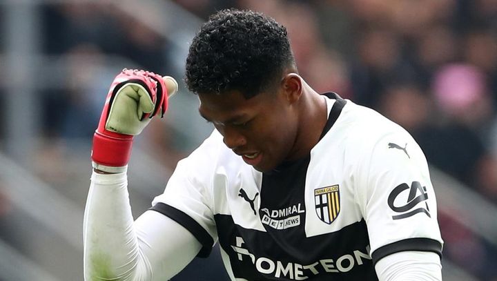 22歳の日本代表GK、PK献上を海外酷評…「とんでもない無知」「無謀な行為」「愚か」