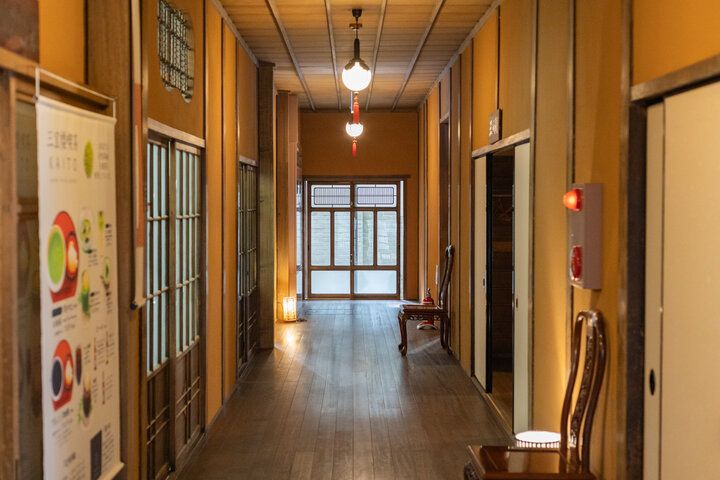 九州最大級の格式高い料亭を利用した食事処「三宜楼茶寮 KAITO」でひと休み