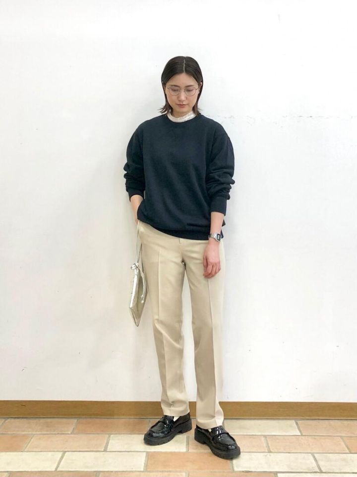 ユニクロの感動スリムパンツのカジュアルめなコーデ