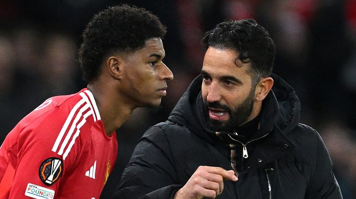 構想外の年俸37億円スター、「63歳のGKコーチ以下」と強豪監督が辛辣発言