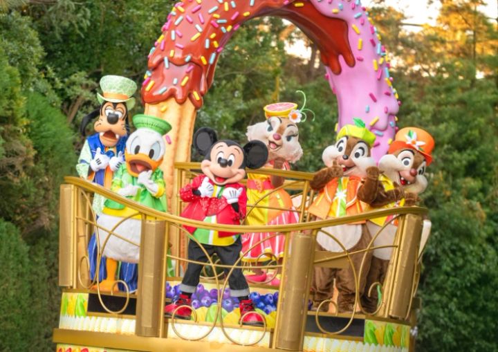 ヴァネロペ　パーカー　スイーツポップワールド 東京ディズニーランド「ヴァネロペのスウィーツ・ポップ