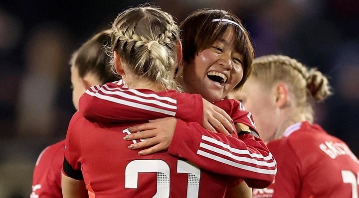 25歳の日本人女子、海外名門で無慈悲ゴール！「利き足じゃないのに」とレジェンド仰天