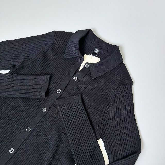 ブラックのメリノリブポロカーディガン