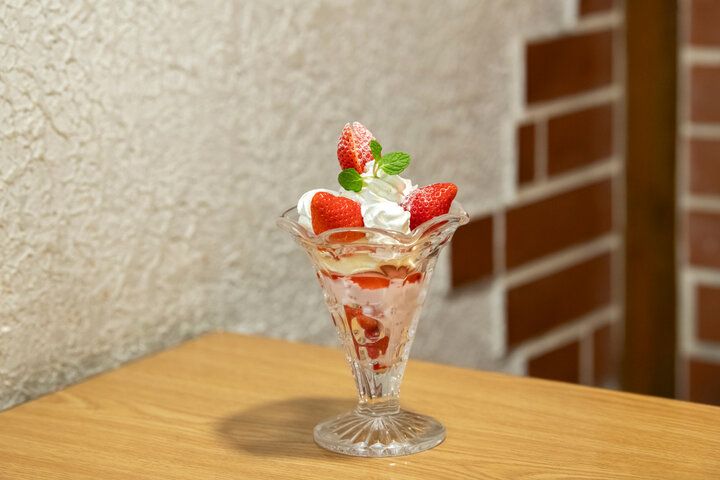 ノスタルジックなプリンアラモードやパフェにほっこり♪秩父「パーラーコイズミ」