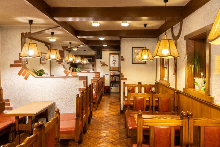 ノスタルジックなプリンアラモードやパフェにほっこり♪秩父「パーラーコイズミ」