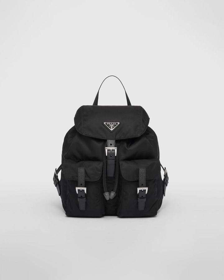 「スモール Re-Nylon バックパック」本体H28cm ¥319,000（予定価格）／PRADA