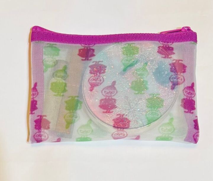 GLOW3月号増刊付録 リトルミイのメッシュポーチにコスメを入れる