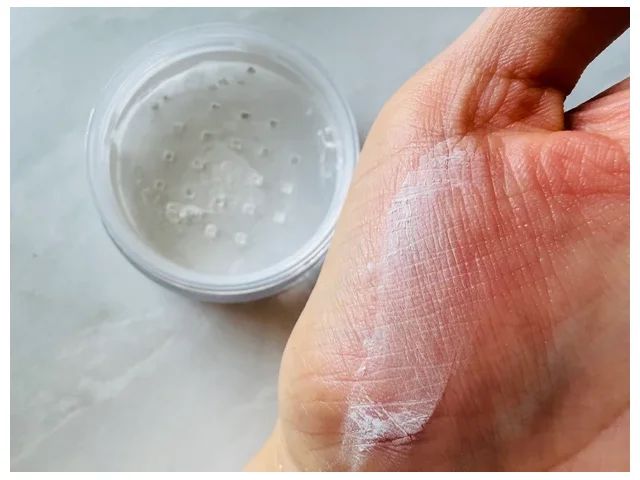 SUITS me フェイスパウダー スウォッチ