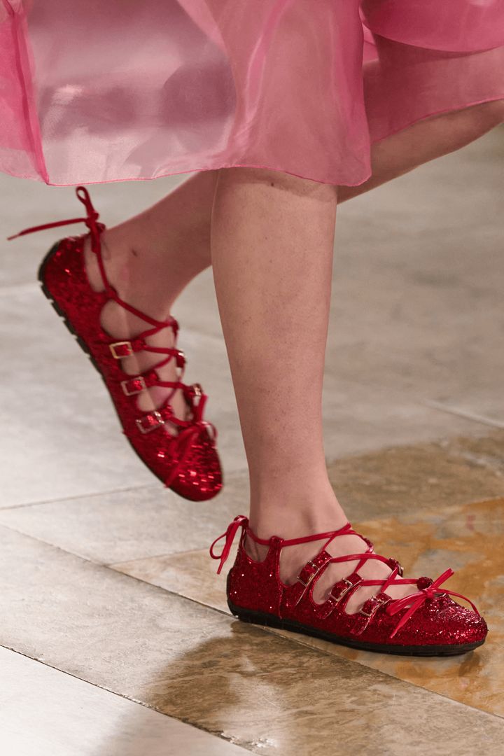 SIMONE ROCHA 2025年春夏コレクション Photo_ Gorunway.com