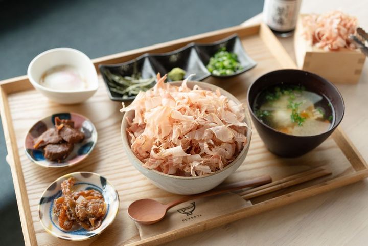 「削りたてかつお節のTKGセット」1000円