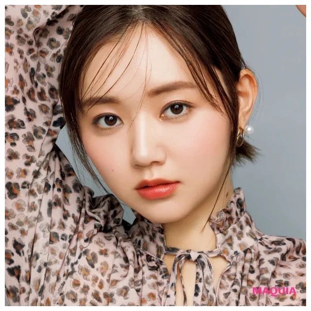 チークでで影を払って