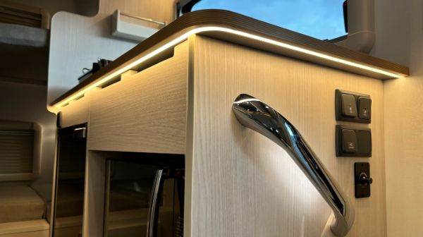 燃え残りが少なく後片付けが楽！超便利な二次燃焼ストーブが魅力的すぎる！